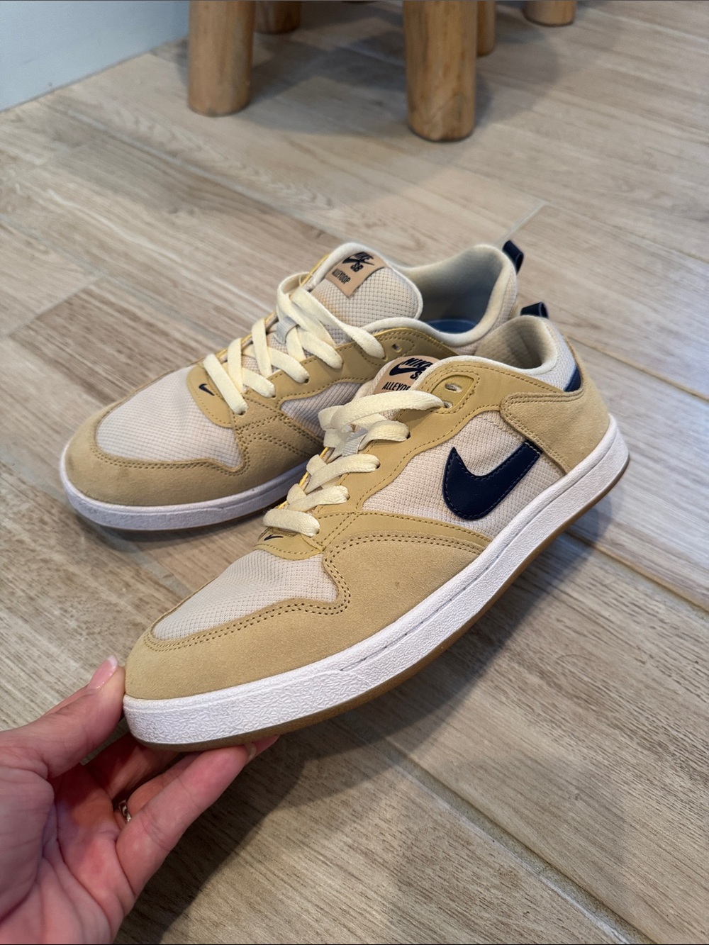 Nike Men’s Low-Top Sneakers in Tan and Navy